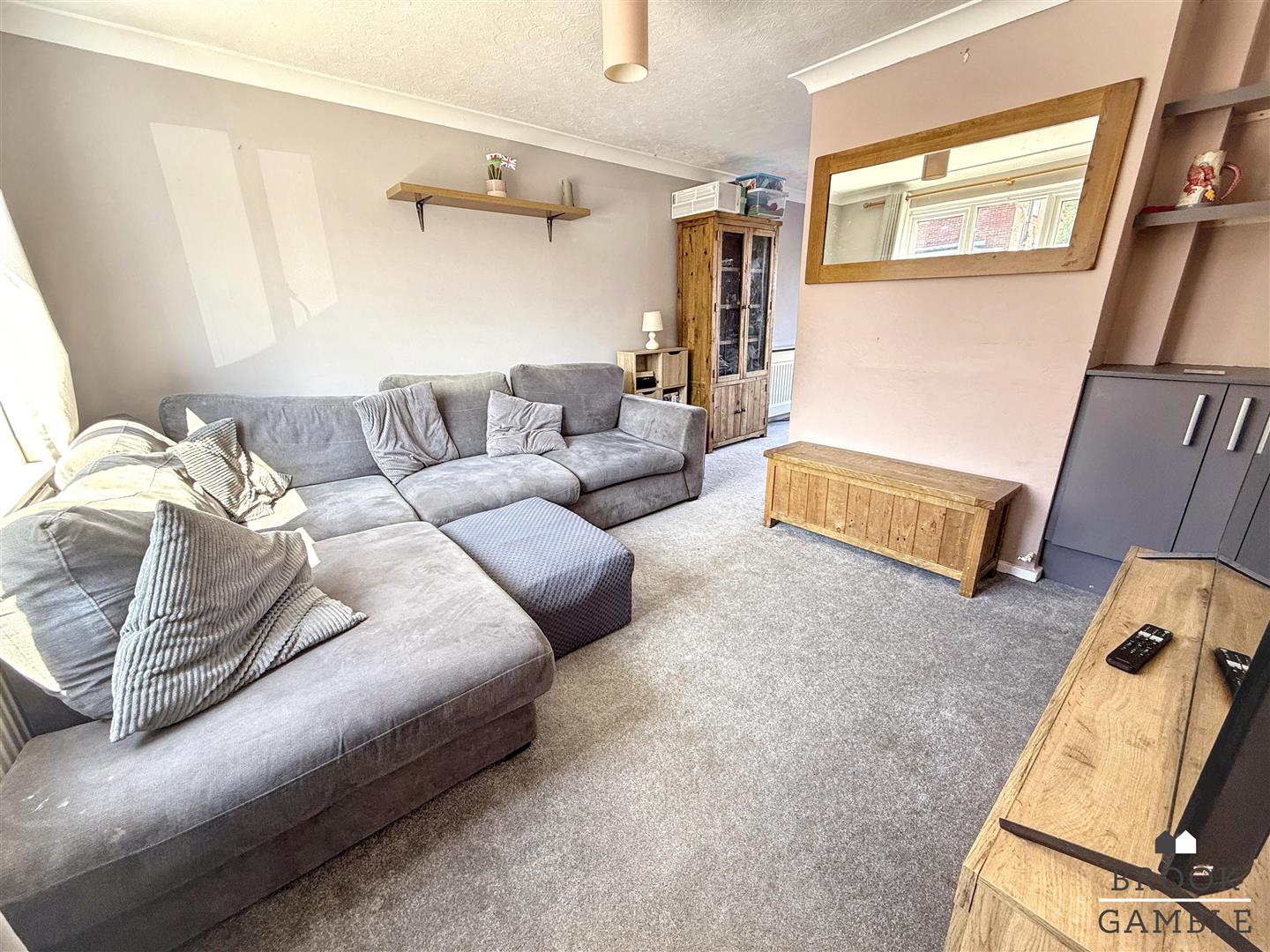2 Bedroom House. Ashgate Road in Eastbourne,  2